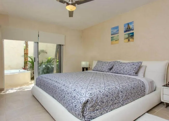 ☆ Location & Comfort ☆ Jacuzzi ☆ Luxury Apartamento *