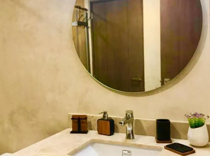 ☆ Location & Comfort ☆ Jacuzzi ☆ Luxury
